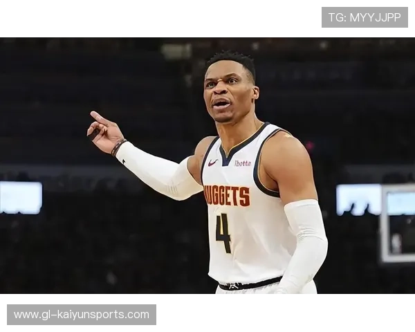 威少再度上演三双奇迹，国王艰难逆转未果