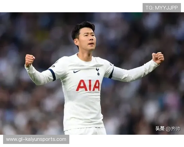 孙兴慜与边锋撞墙配合后直冲禁区，热刺再度形成攻势